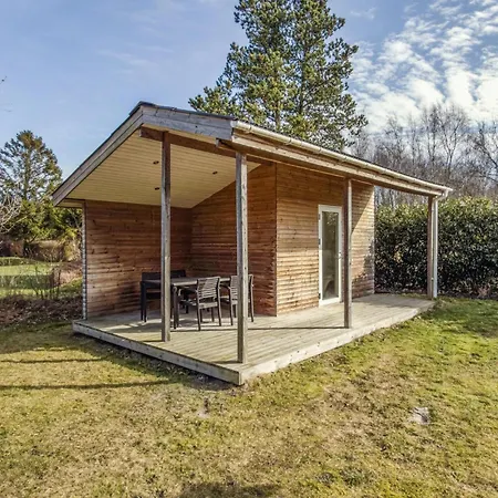 Σπίτι διακοπών 4 Bedroom Amazing In *